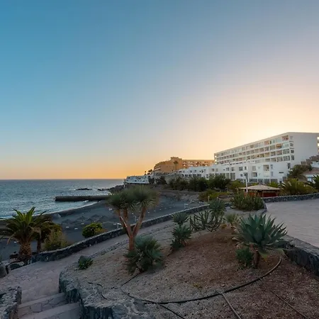 La Sonada Bright Penthouse With Views *