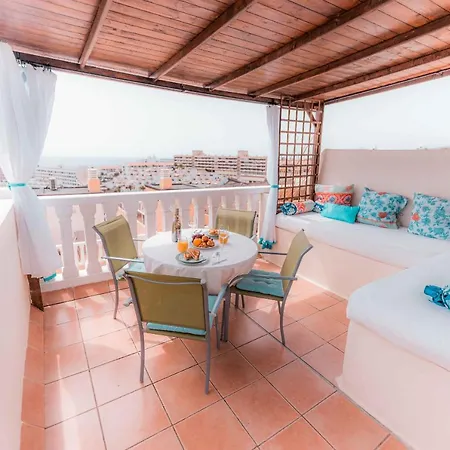 La Sonada Bright Penthouse With Views *